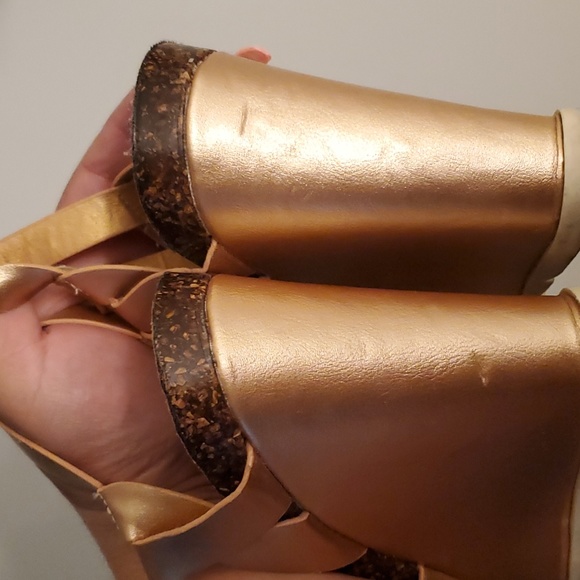 Sandals - Picture 5 of 7